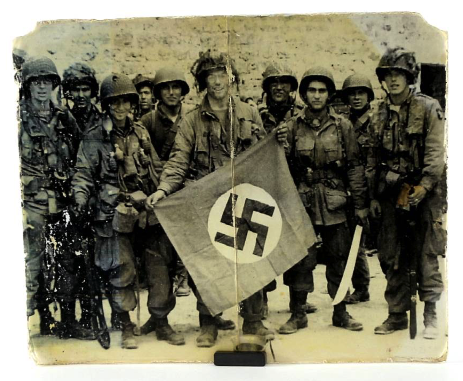 American Paratroopers capture Nazi Flag